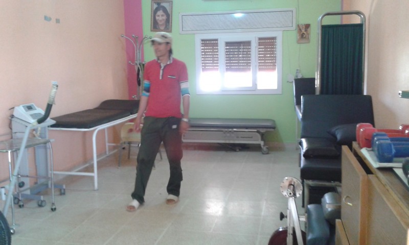 Heval Dorpic in the physiotherapy room in Qamishlo.