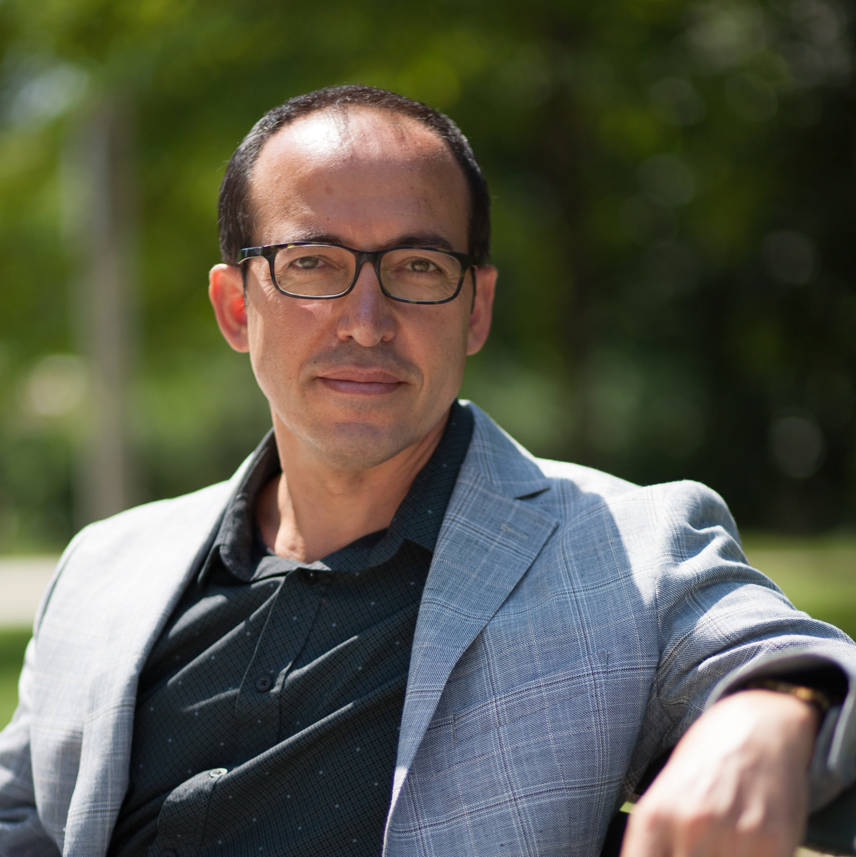 “Dual Realities” – An interview with Kurdish writer Burhan Sönmez (Harvard Review / 20-01-2022)
